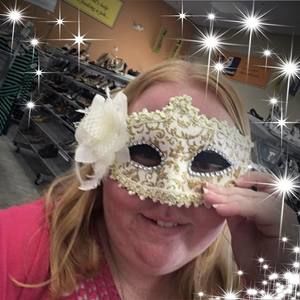 Meet your Posher, Kayla